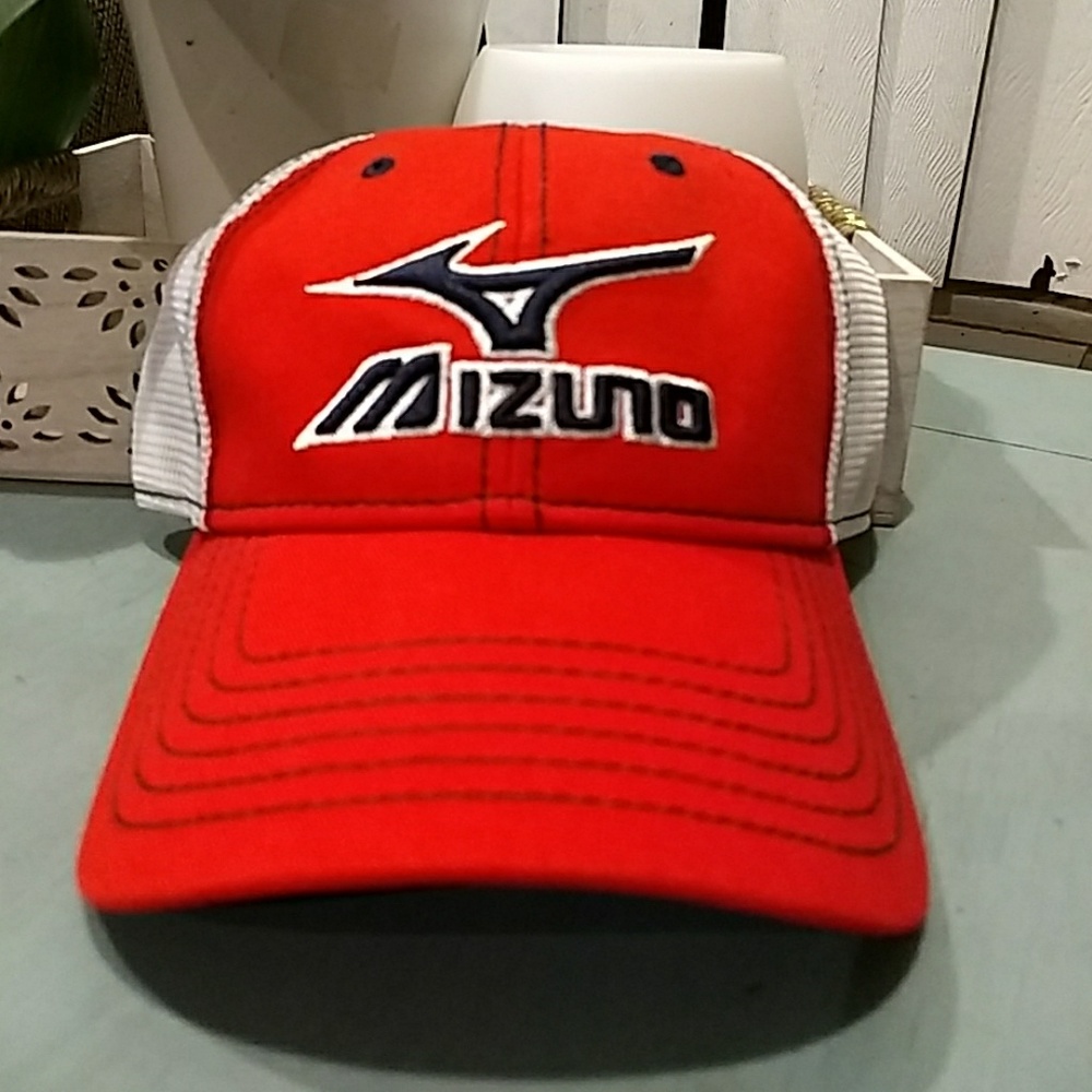 Mizuno Trucker Hat